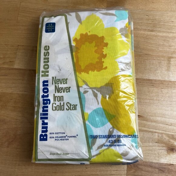 Vintage Burlington House Gold Star Bold Floral Standard Pillowcases Set of 2 NEW - Picture 1 of 3